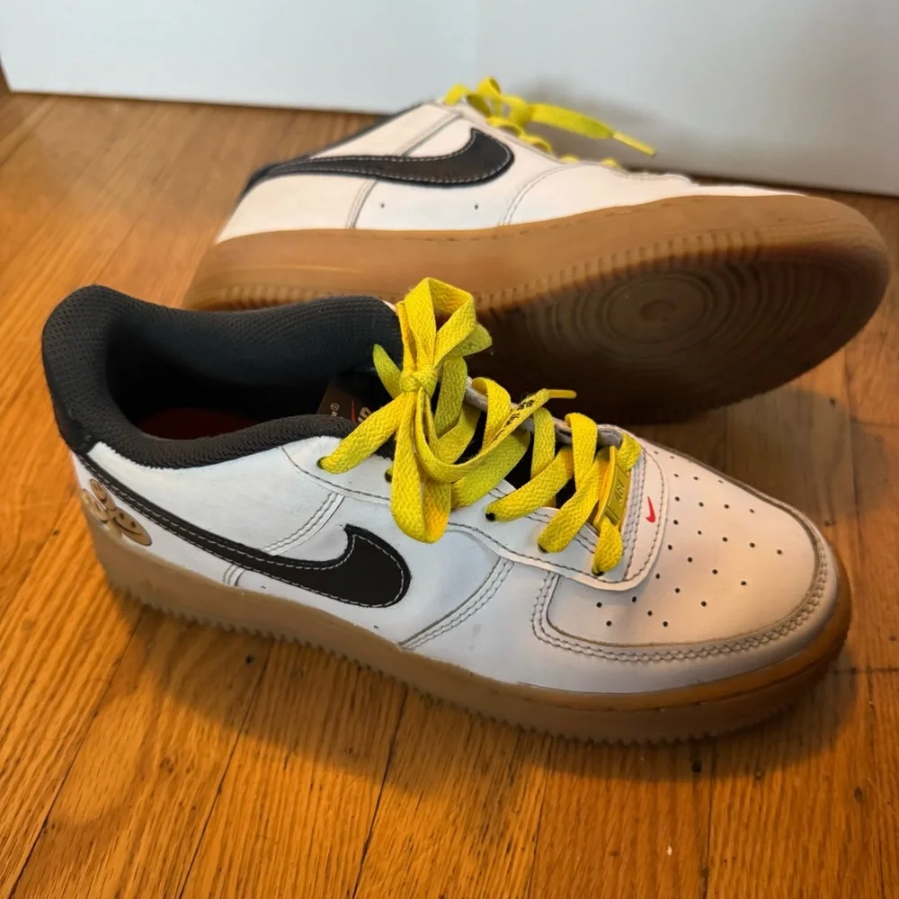 Nike Air Force 1 Size 6 Youth - Picture 9 of 10